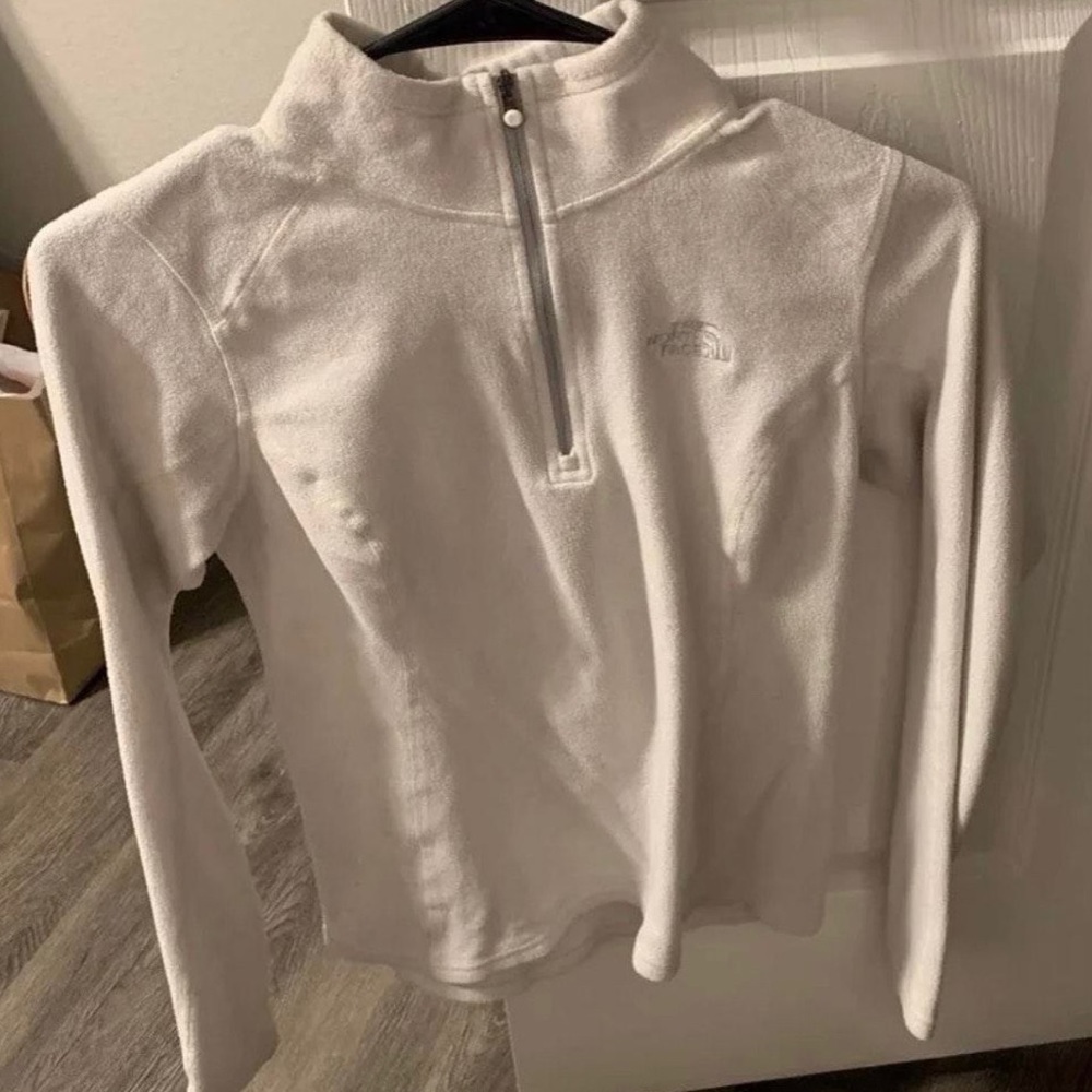 The north face pull over sweater